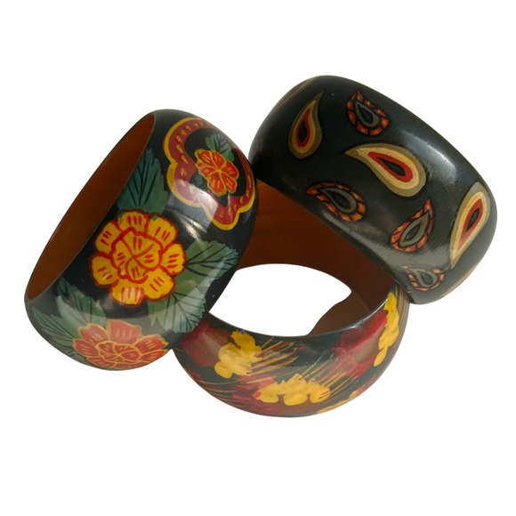 Three Vintage Hand Painted Wood Bangle Bracelets - Picture 6 of 8